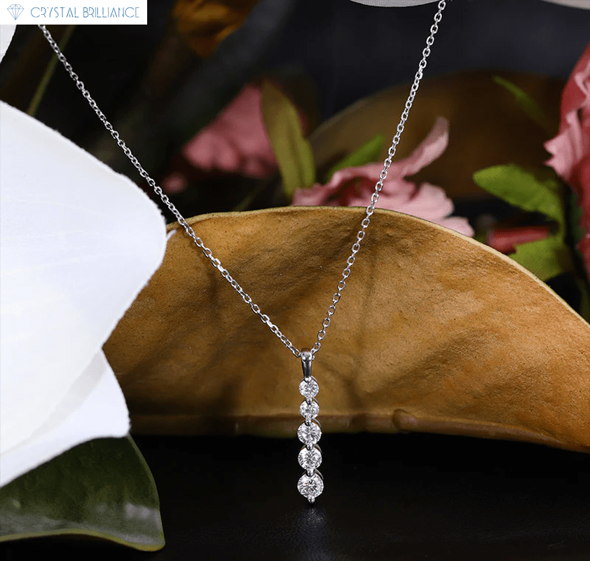 Crystal Brilliance Necklace with Lab-Grown Diamand White Gold 18K White Gold 5 Stone Necklace Lab-Grown Round Diamond